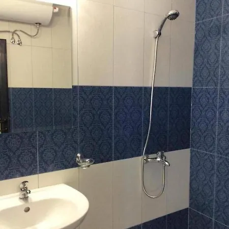 Flower Street Provides With Free Wifi, Air Conditioning Ваканционна къща