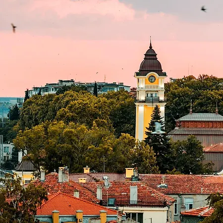 Flower Street Provides With Free Wifi, Air Conditioning * Sunny Beach