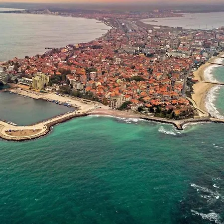 Flower Street Provides With Free Wifi, Air Conditioning * Sunny Beach